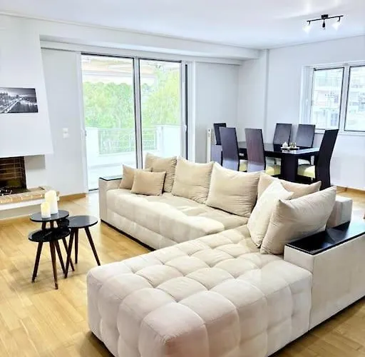 Luxury Apartment Elliniko